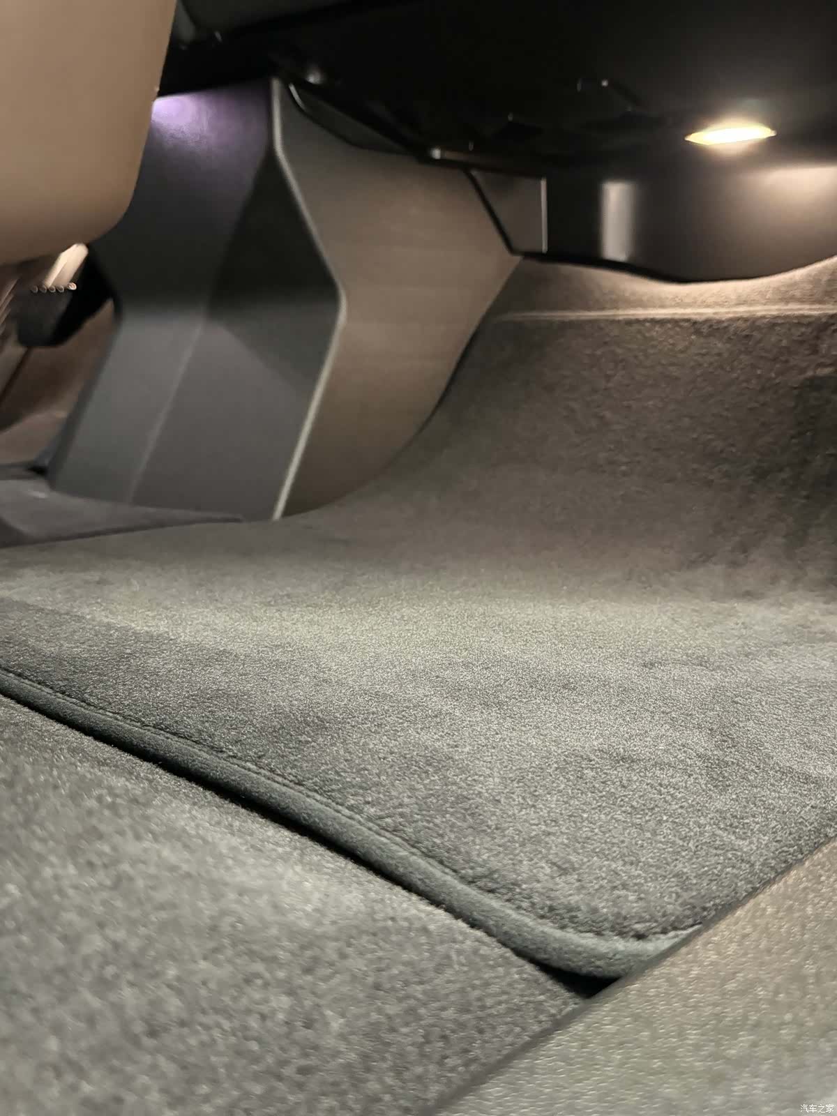 BMW iX, 2025 13