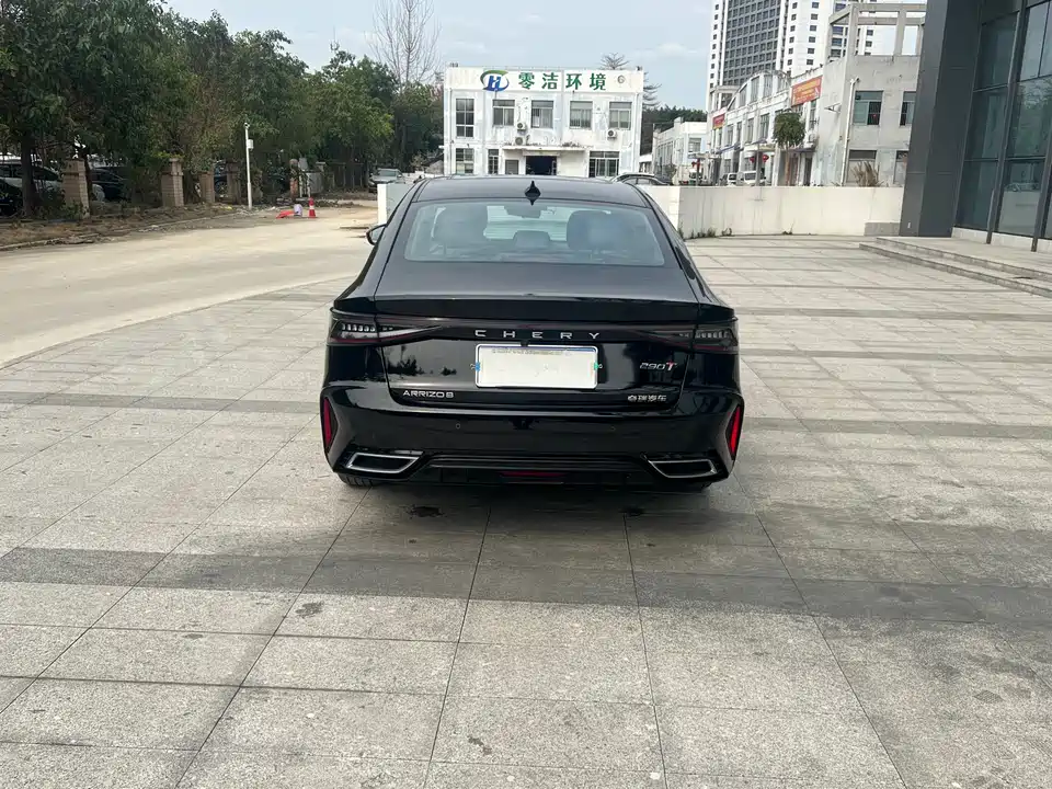 Chery Arrizo 8