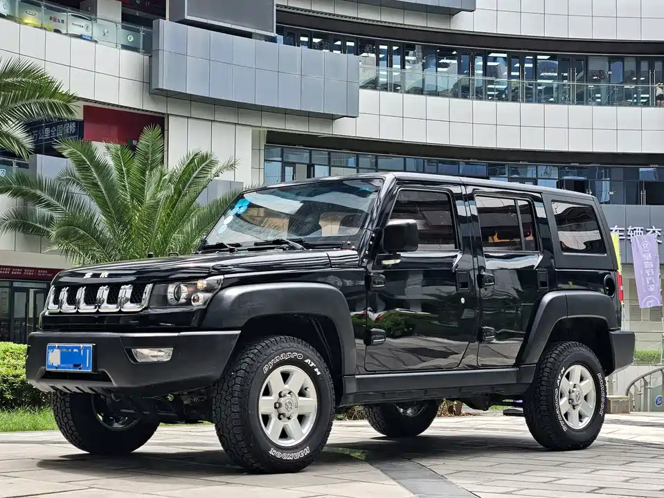 Beijing BJ40