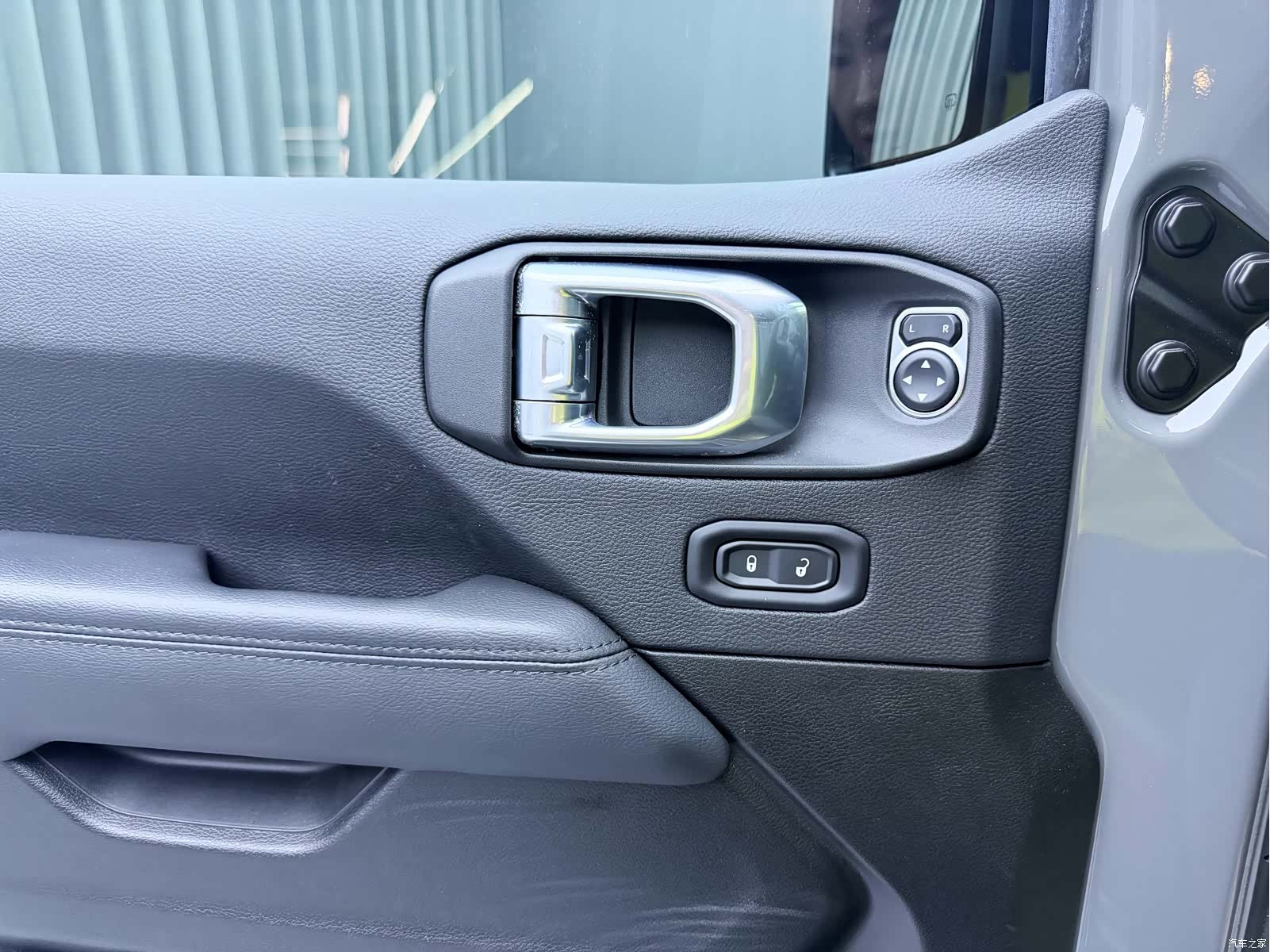 Jeep Wrangler, 2022 15