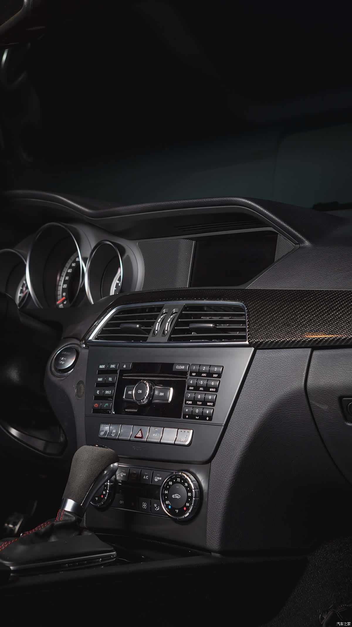 Mercedes-Benz C-Class, 2018 15