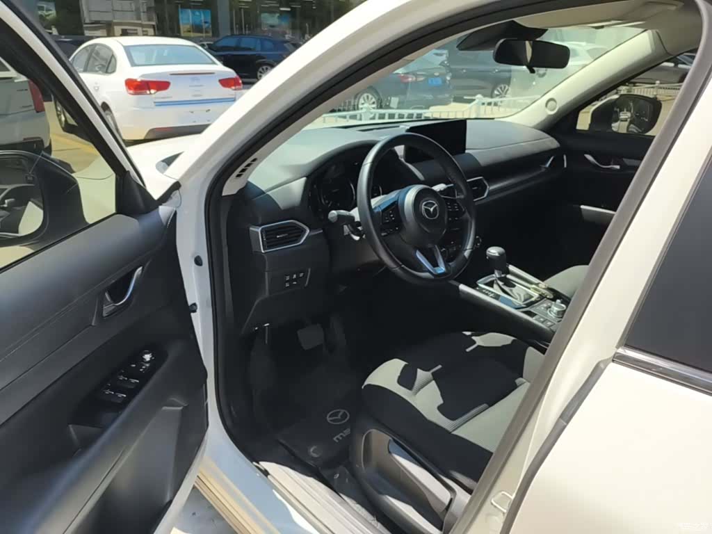 Mazda CX-5, 2023 16