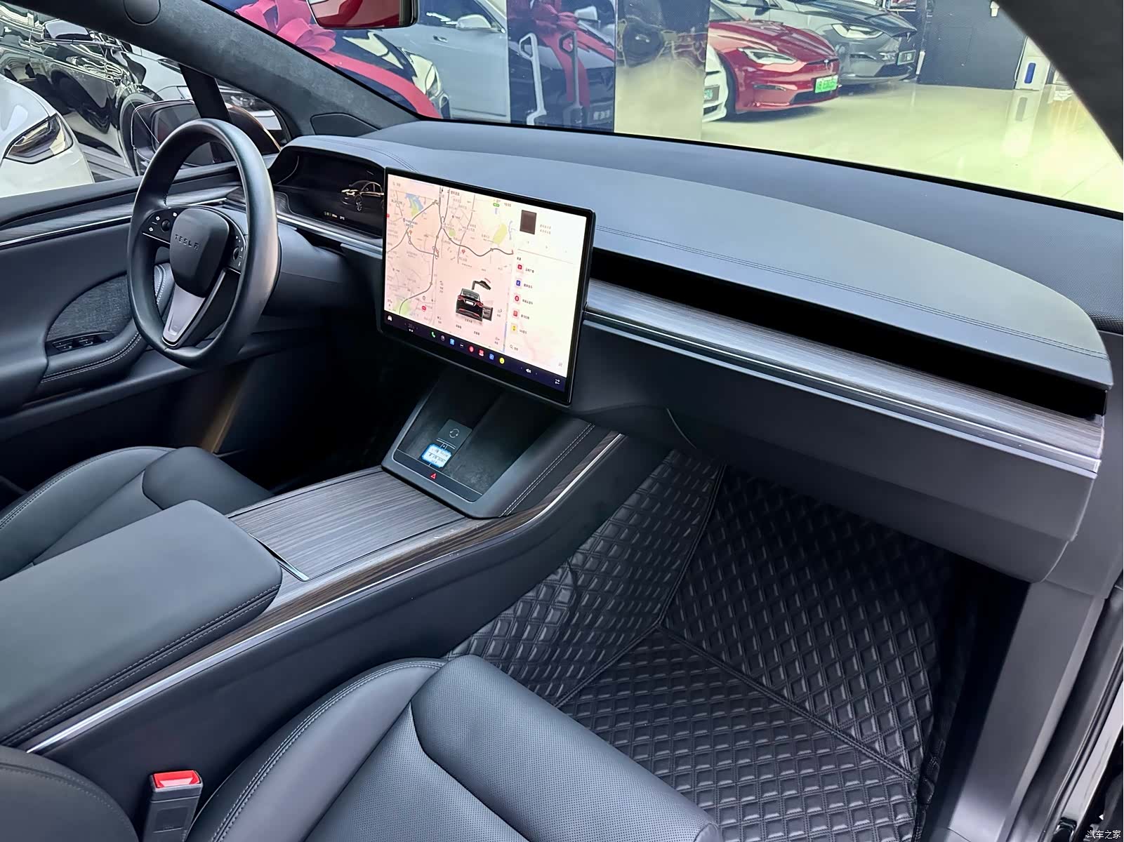Tesla Model X, 2023 13