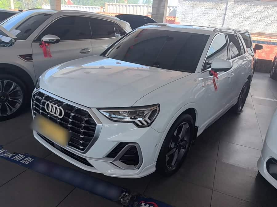 Audi Q3 2023, фото 2