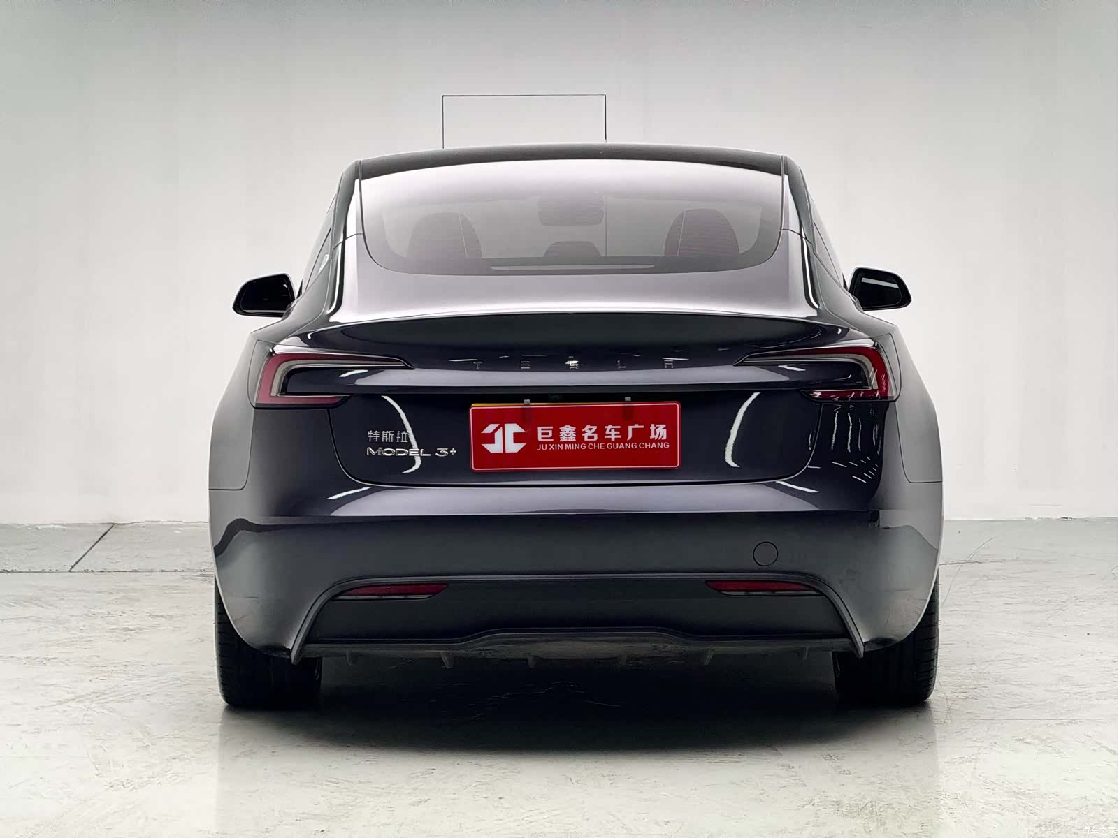 Tesla Model 3, 2024 4