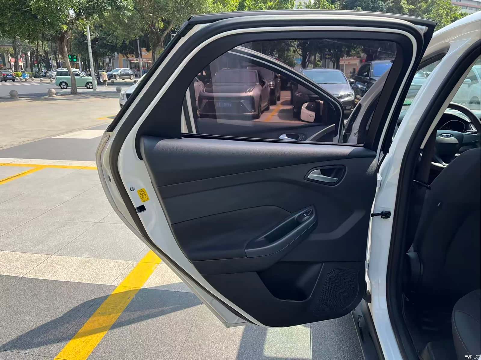 Ford Focus, 2019 14