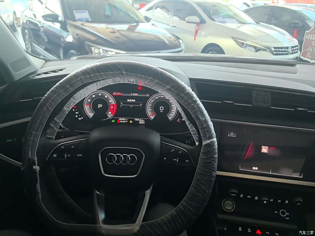 Audi Q3, 2023 10