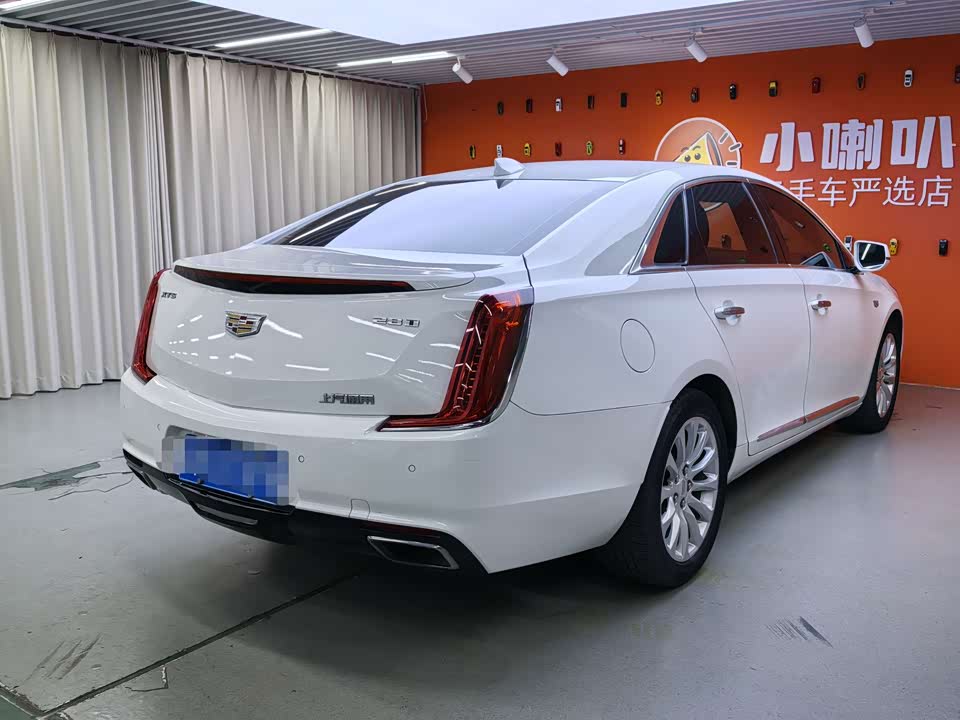 Cadillac XTS