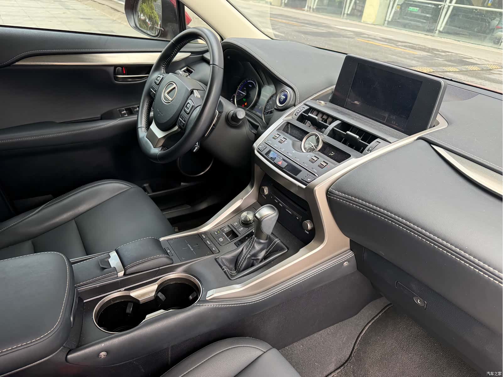 Lexus NX, 2020 18
