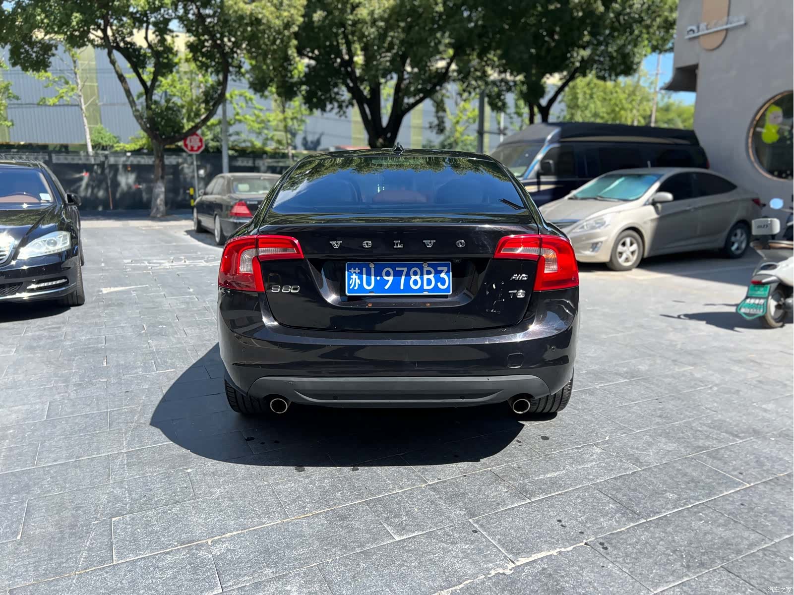 Volvo S60, 2011 все фото