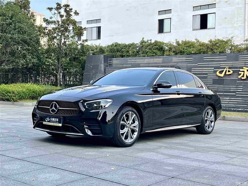 Mercedes-Benz E-Class, 2022 1
