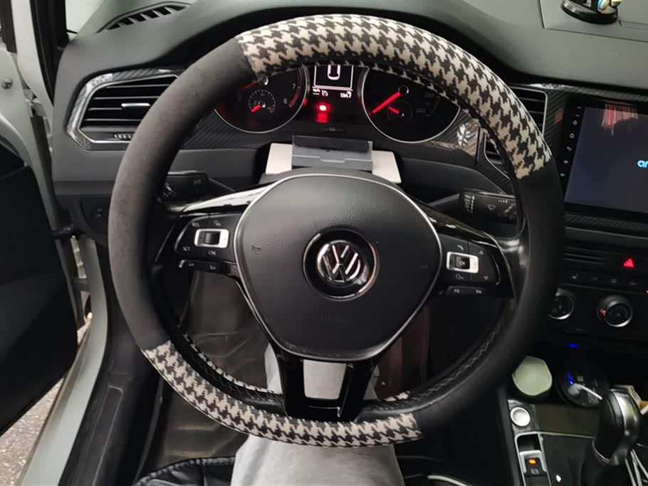 Volkswagen Golf*Jiayu