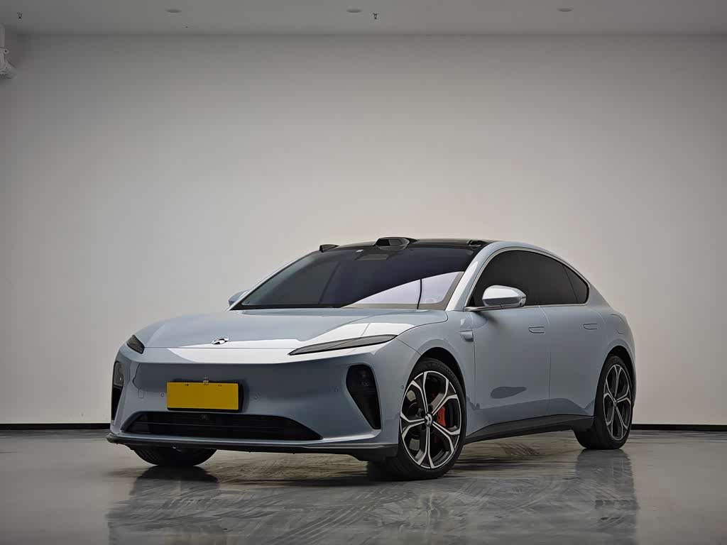 NIO ET5