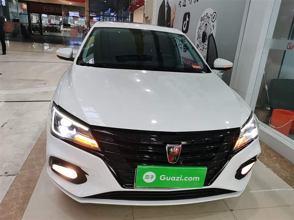 Roewe i5