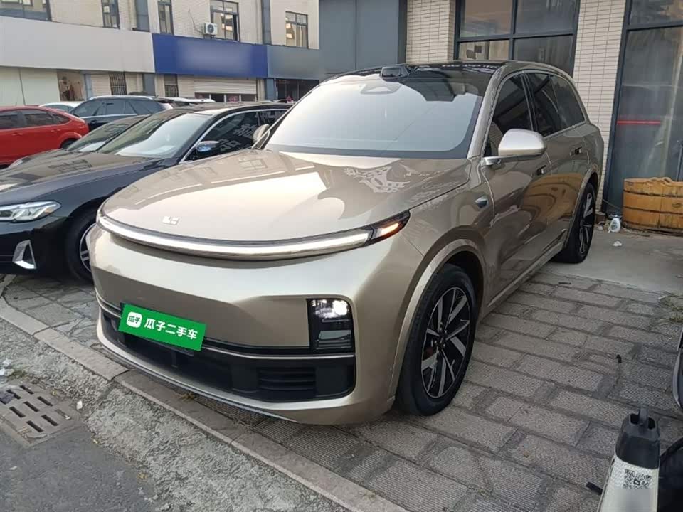 Li Auto Ideal L8