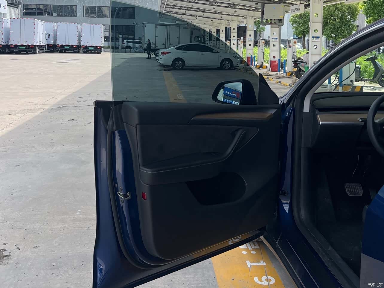 Tesla Model Y, 2021 8