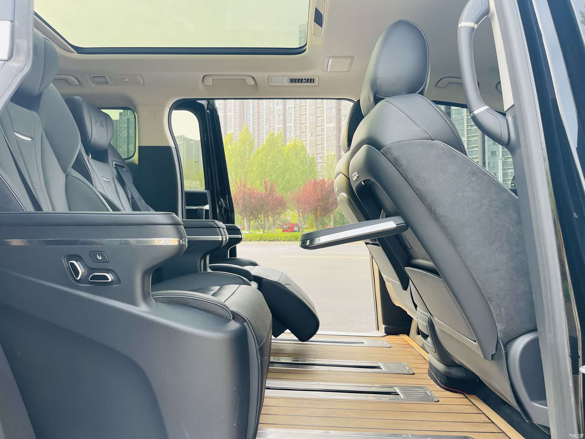 Hongqi HQ9, 2023 29