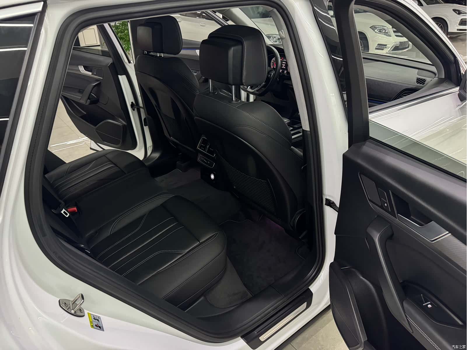 Audi Q5L, 2022 12