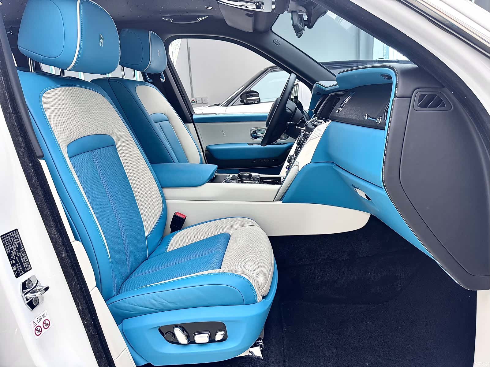 Rolls-Royce Cullinan, 2021 14