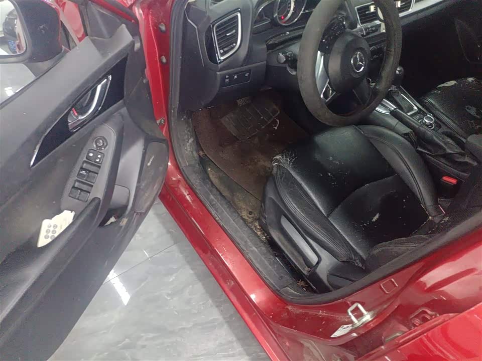 Mazda 3 Angkesaila Mazda 3 Angkesaila