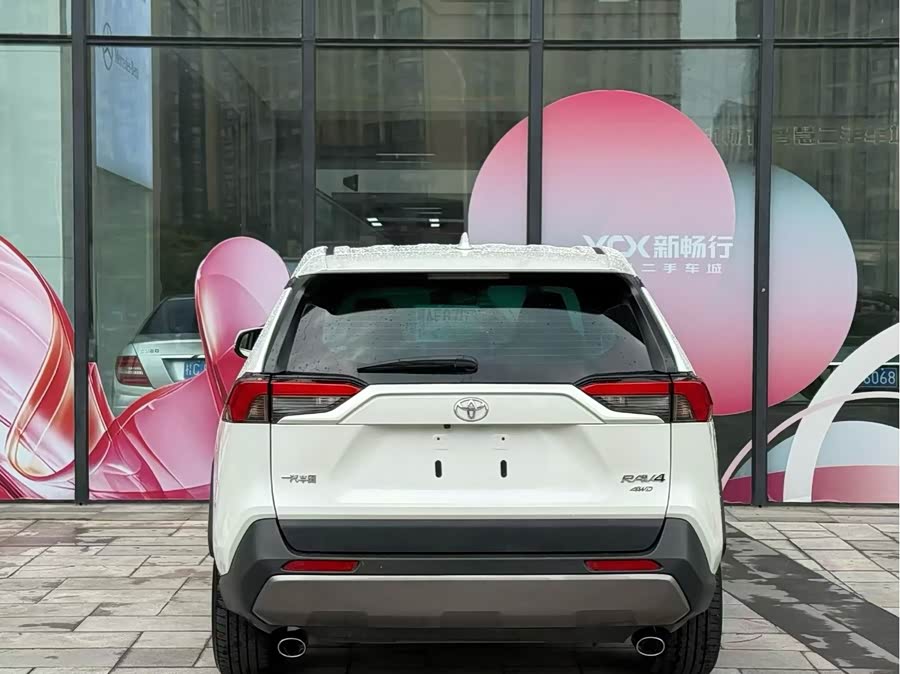 Toyota RAV4 2019, фото 3