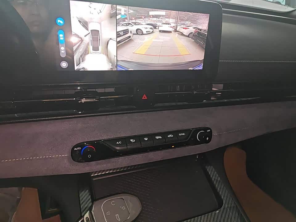 Trumpchi Shadow Leopard