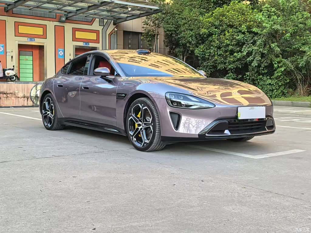 Xiaomi SU7, 2025 3