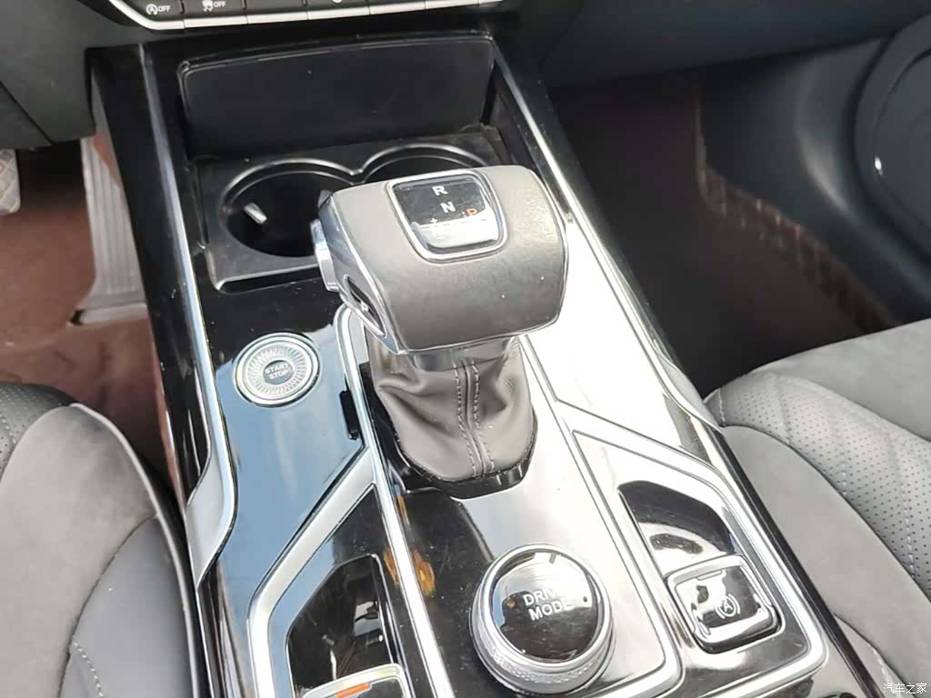Hongqi HS5, 2023 14