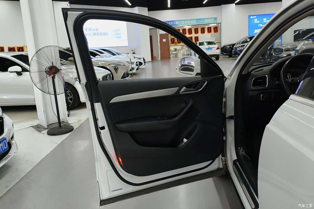 Audi Q3, 2014 7
