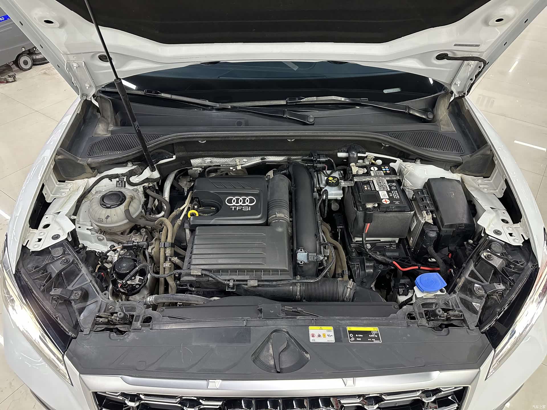 Audi Q2L, 2021 9