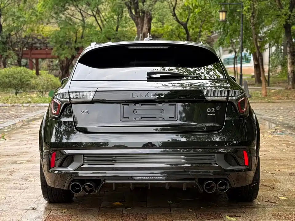 Lynk & Co 02 Hatchback