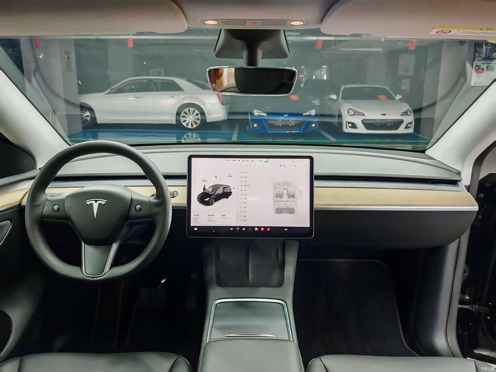 Tesla Model Y, 2021 21