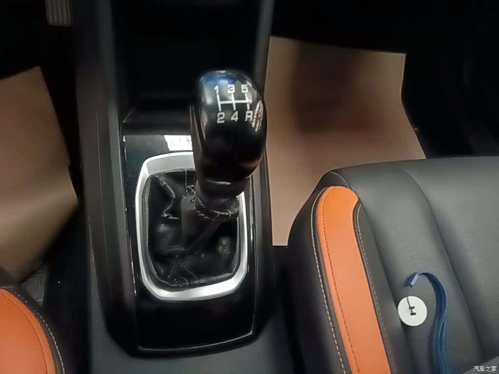 Wuling 310, 2016 14