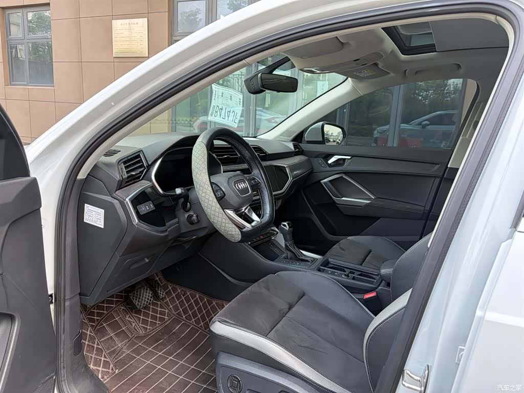 Audi Q3, 2022 9