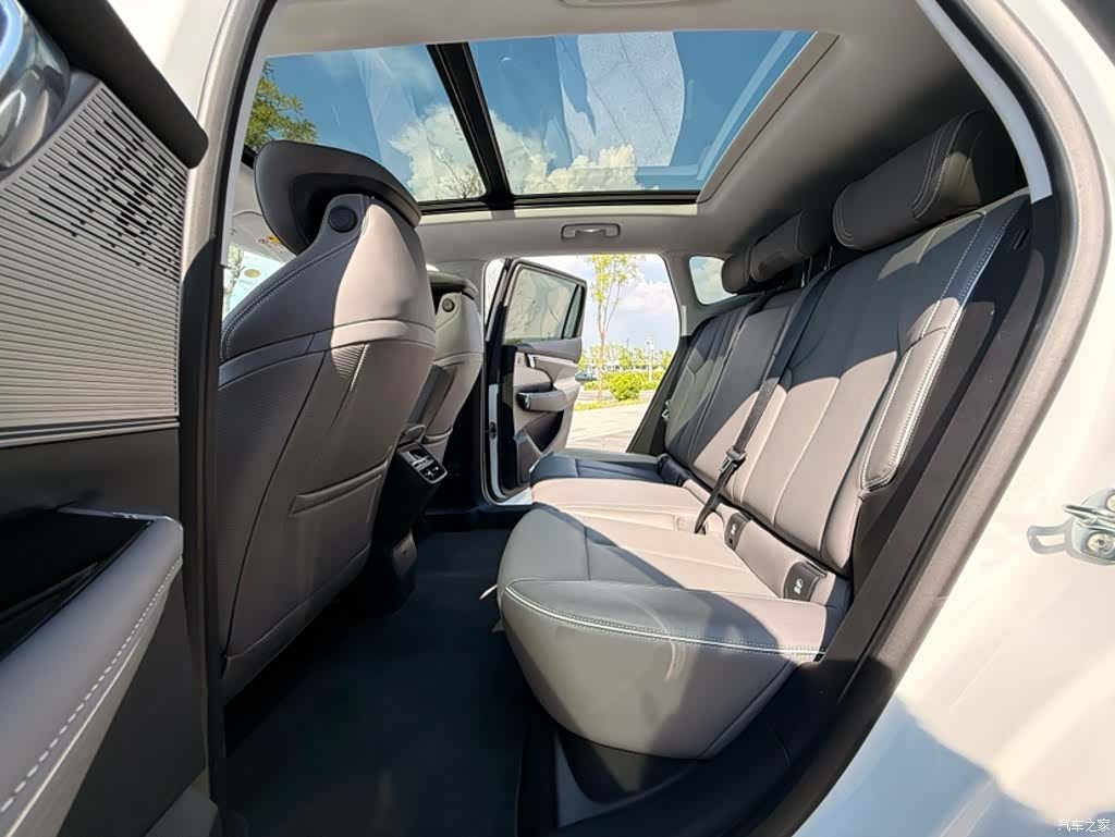 Buick E5, 2025 22