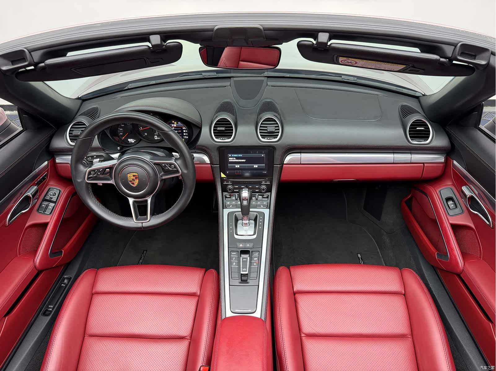 Porsche Boxster, 2022 все фото