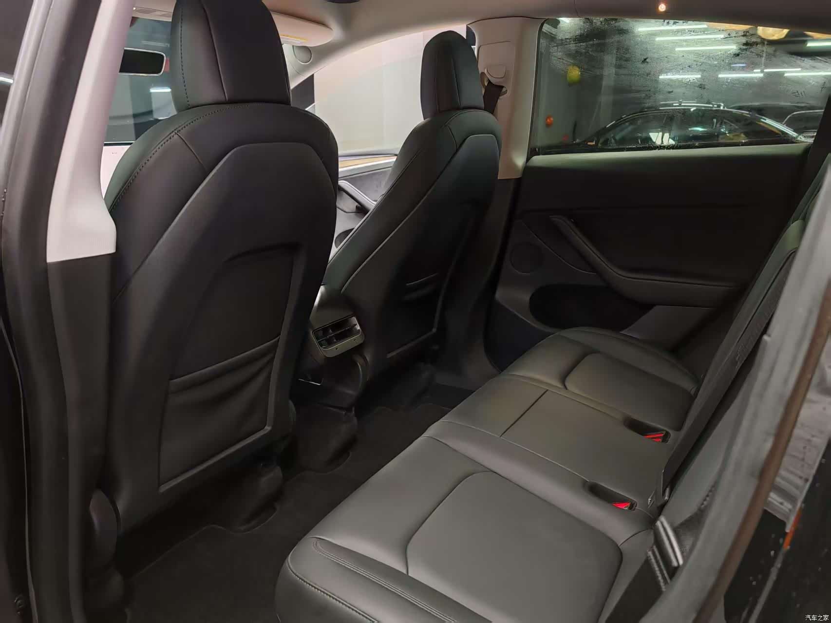 Tesla Model Y, 2021 19