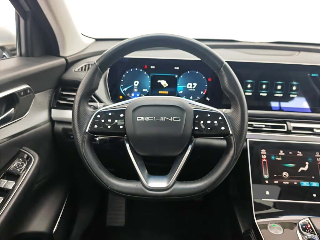 BAIC X7, 2021 11