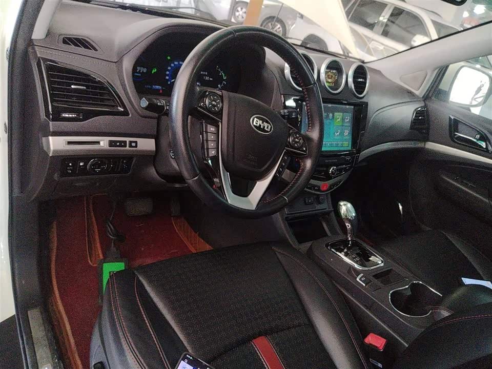 BYD S7