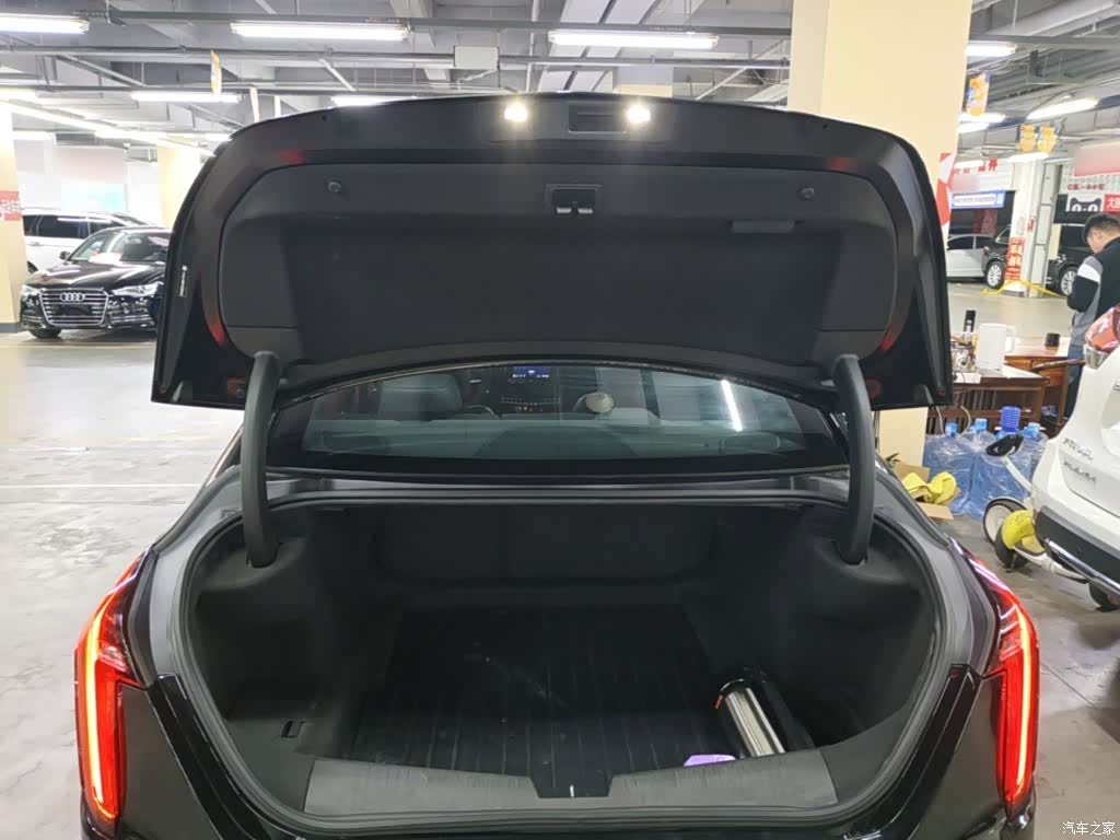 Cadillac CT4, 2021 15