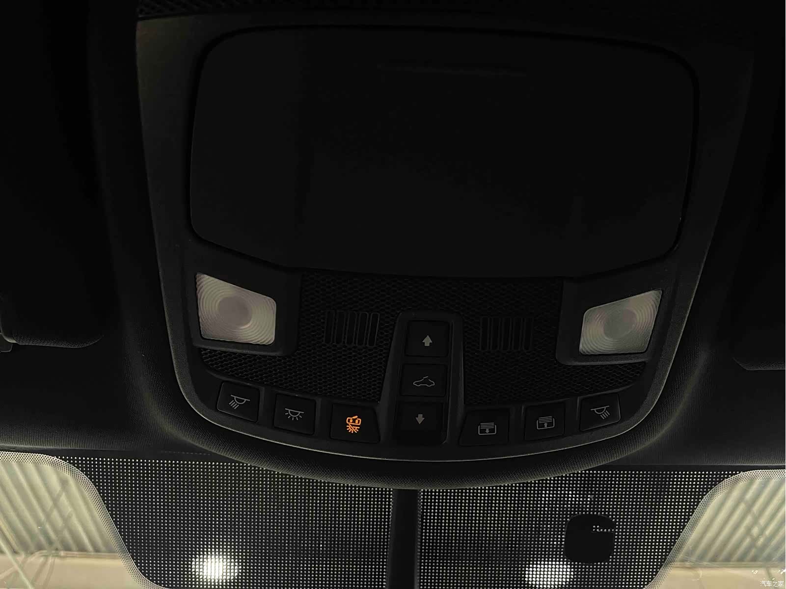 Lincoln MKC, 2017 16