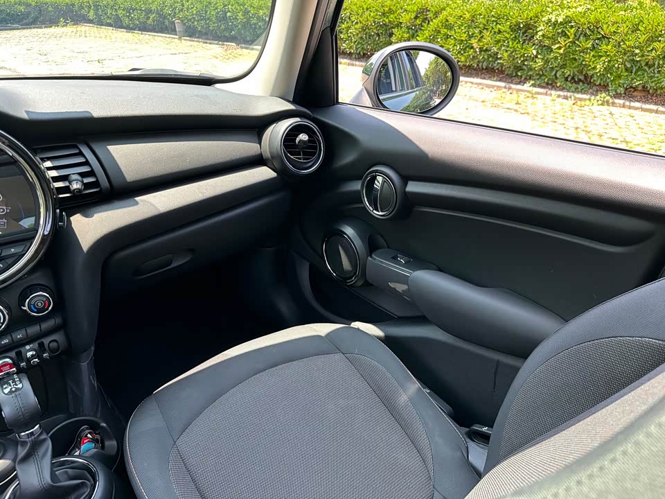 MINI MINI