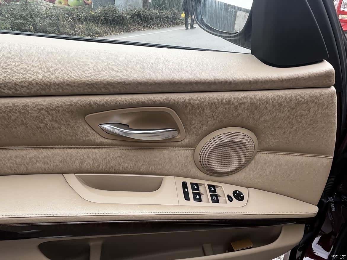 BMW 3 Series, 2010 7