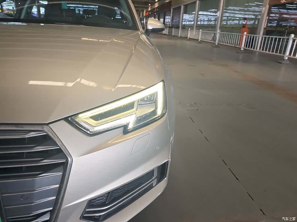 Audi A4L, 2018 24