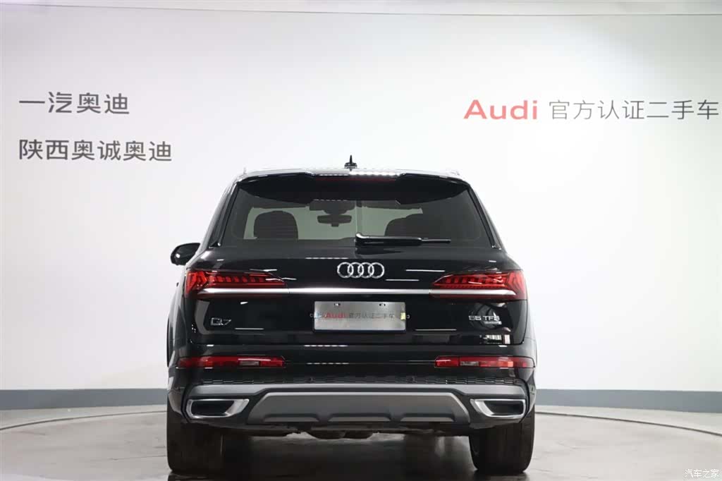 Audi Q7, 2023 все фото