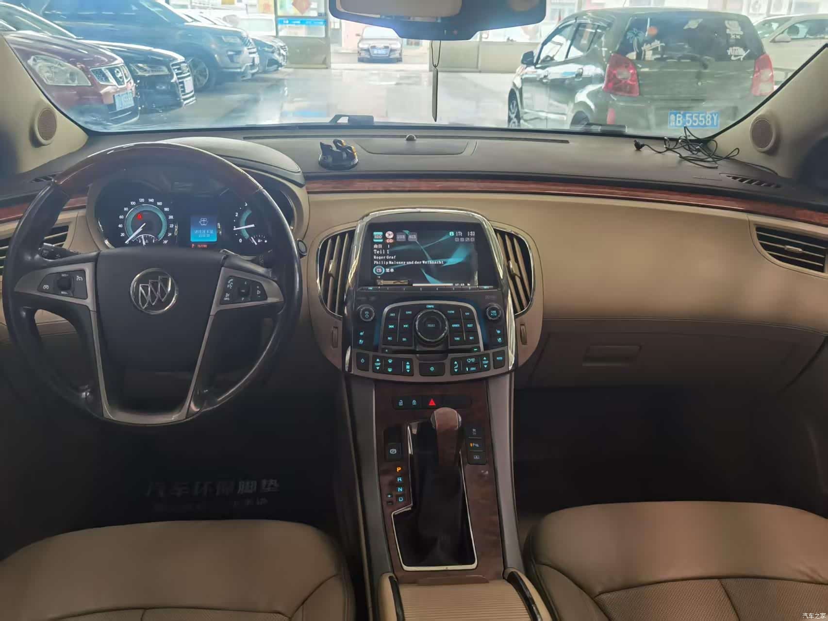 Buick LaCrosse, 2011 7