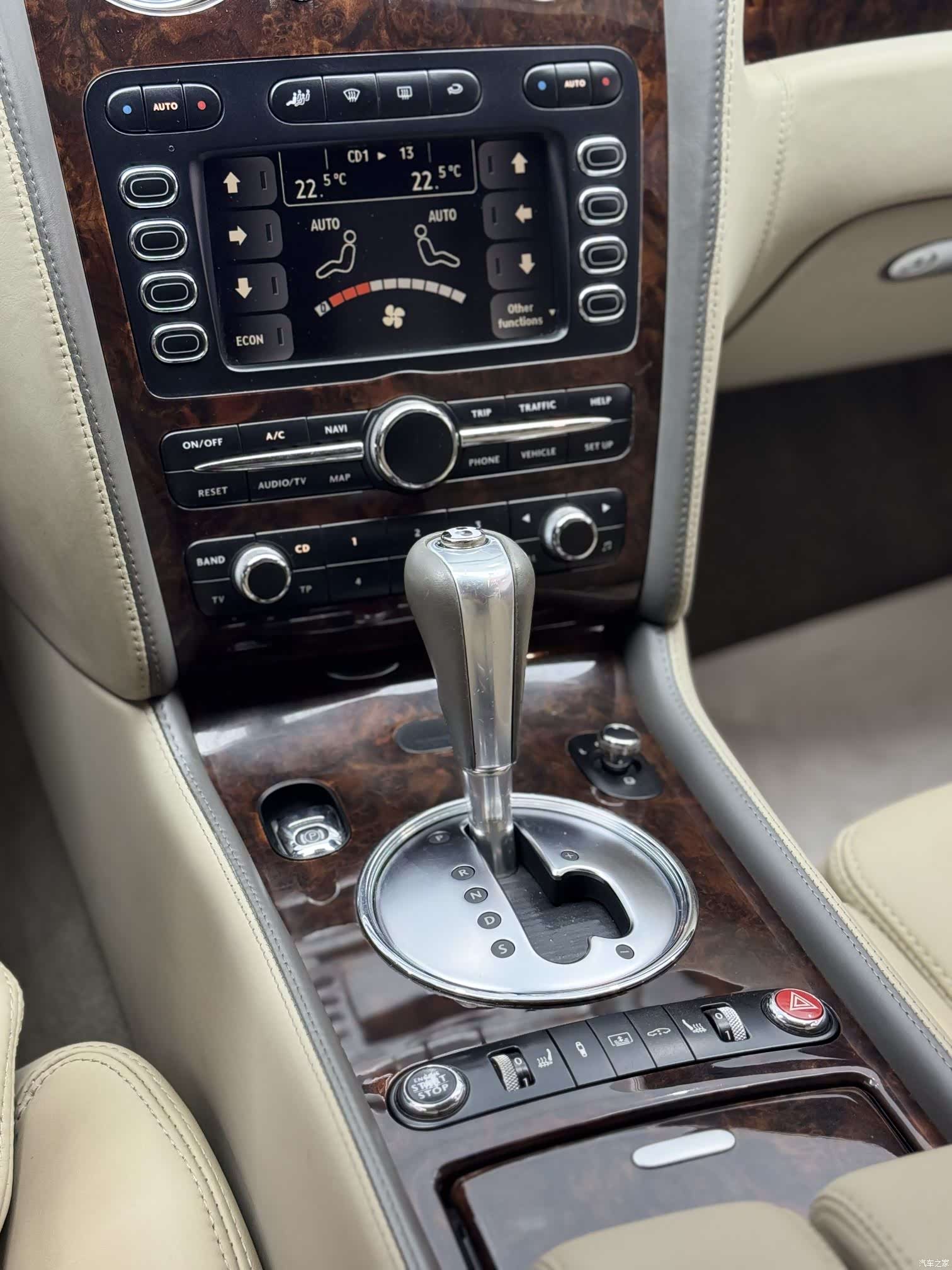 Bentley Flying Spur, 2007 8