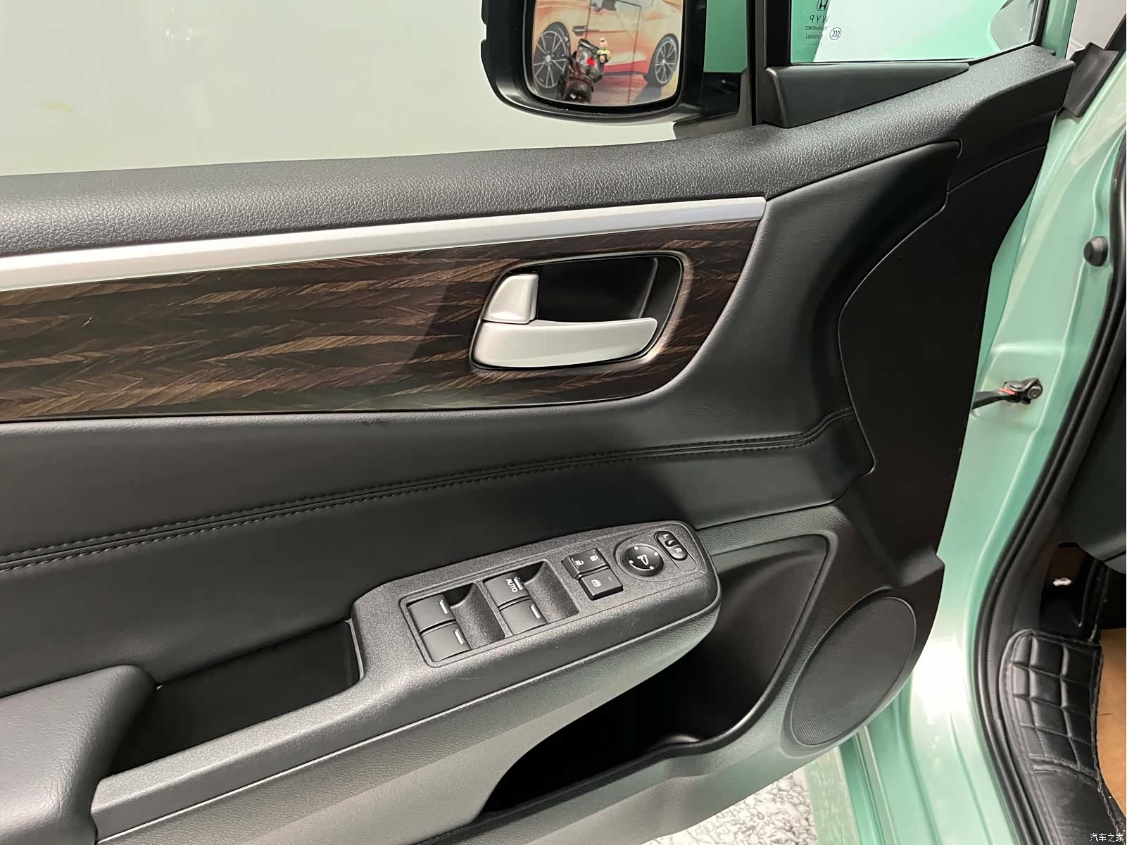 Honda Jade, 2017 6