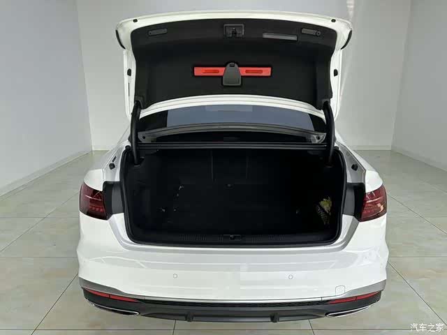 Audi A4L, 2024 16