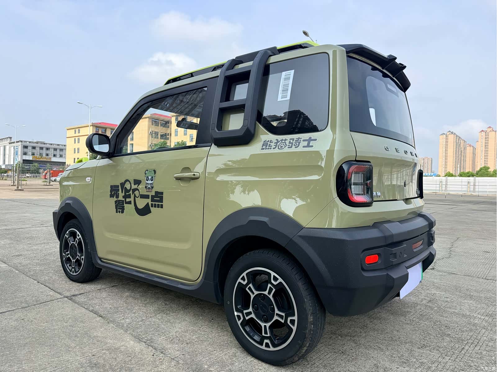 Geely Panda, 2025 8